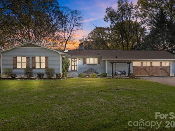 5218 Glenwood Street, Sherrills Ford, NC 28673