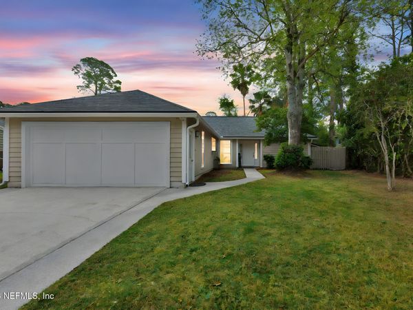 4340 QUEENSWAY Drive, Jacksonville, FL 32257