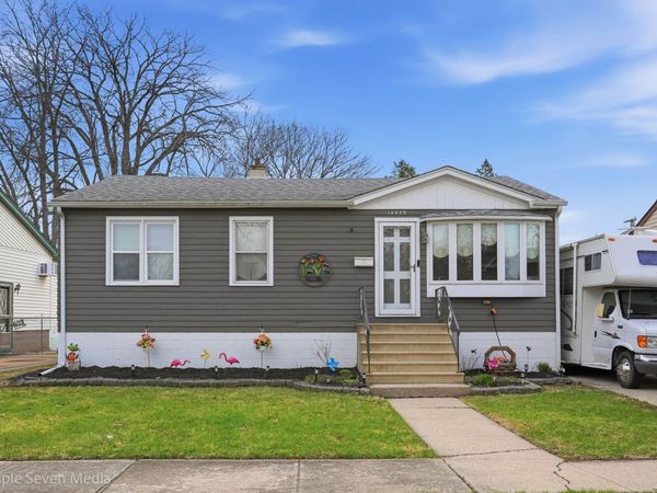 14439 Lawndale Avenue , Midlothian, IL 60445