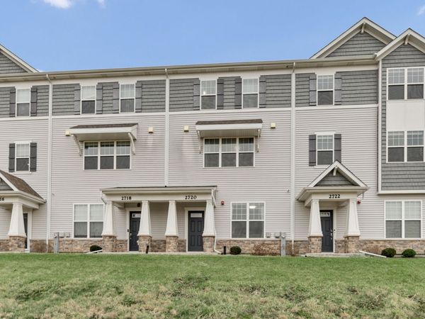 2720 Lily Lane , Rolling Meadows, IL 60008