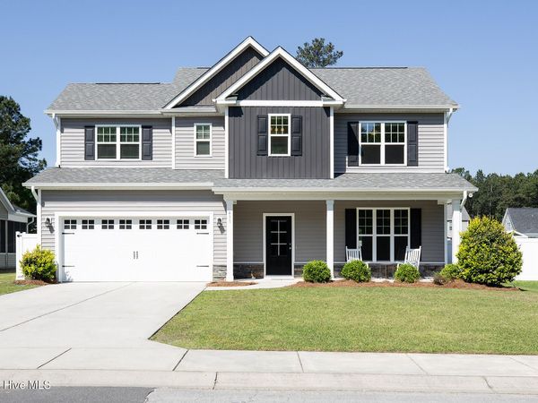 411 Jasmine Way, Burgaw, NC 28425