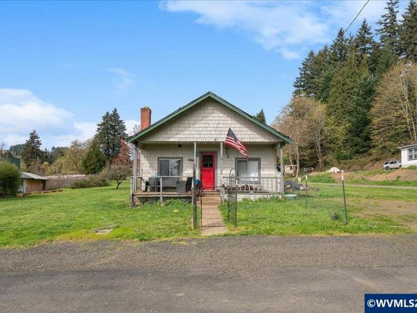 153 3rd St, Falls City, OR 97344
