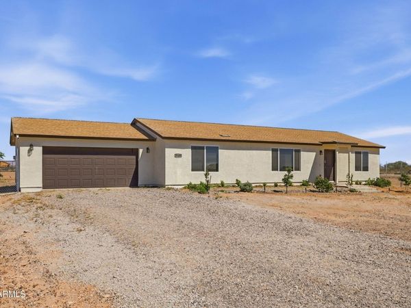 37636 W MINNEZONA Avenue, Tonopah, AZ 85354