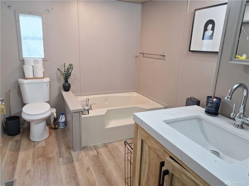 10561 Aldora Drive, Miami Township, OH 45342 Photo 9