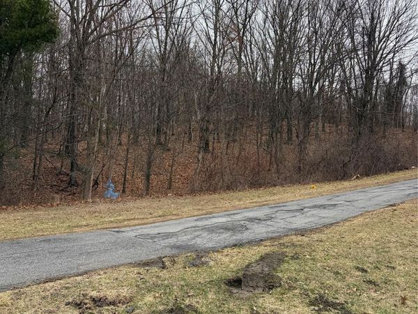 3748 US Highway 9W, Highland, NY 12528