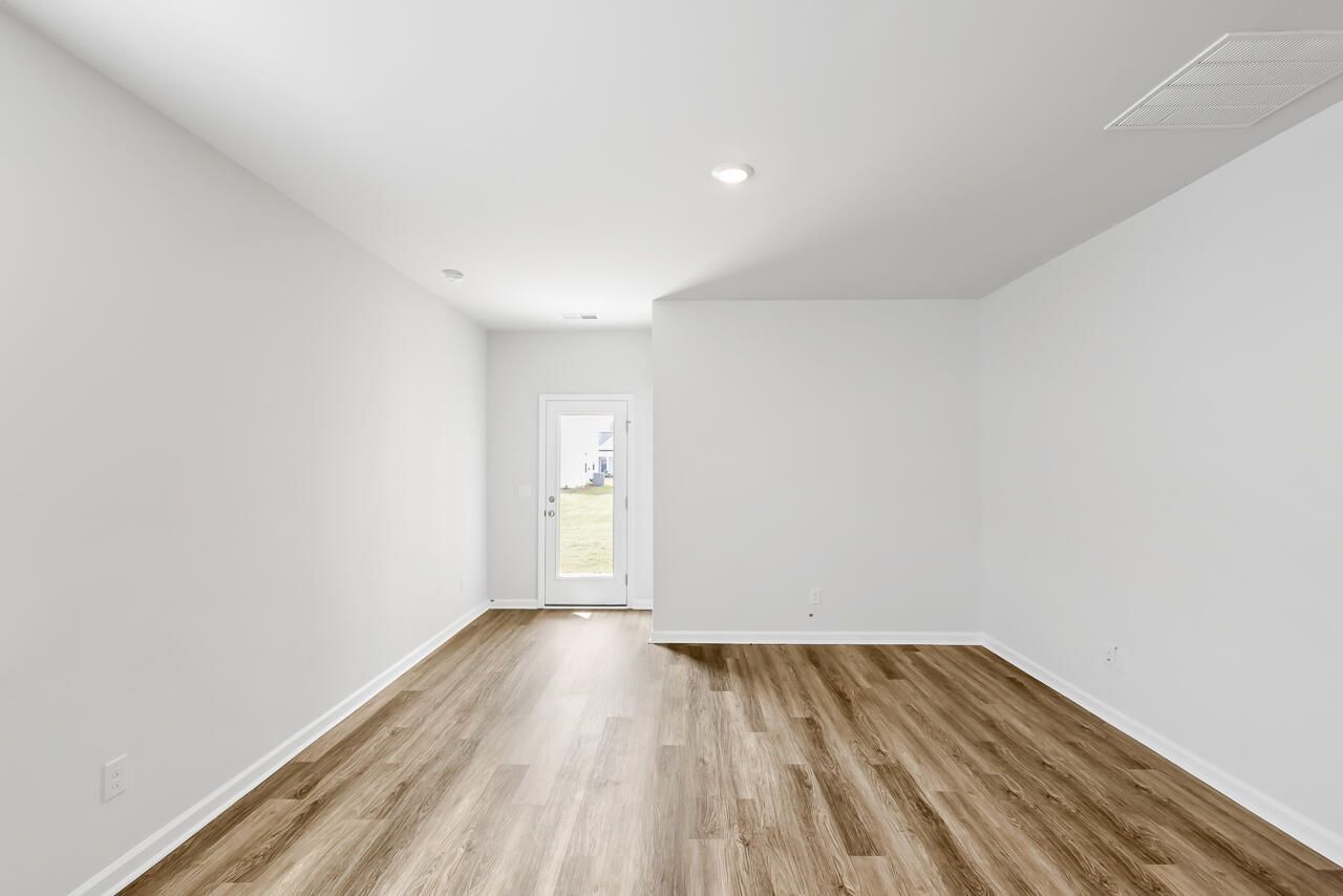 717 Butterfly Ginger Street Photo 21