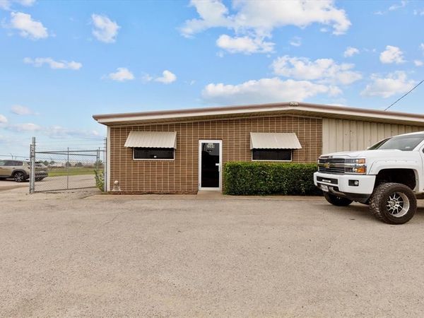 2309 N Main Street , Cleburne, TX 76033