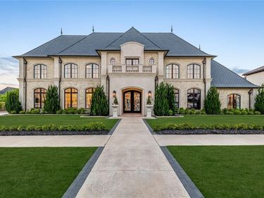 12425 Farmstead Drive, Frisco, TX 75033