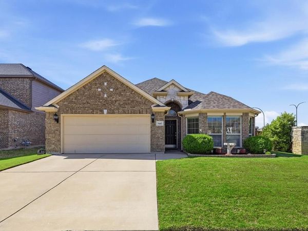 9445 Chuparosa Drive, Fort Worth, TX 76177