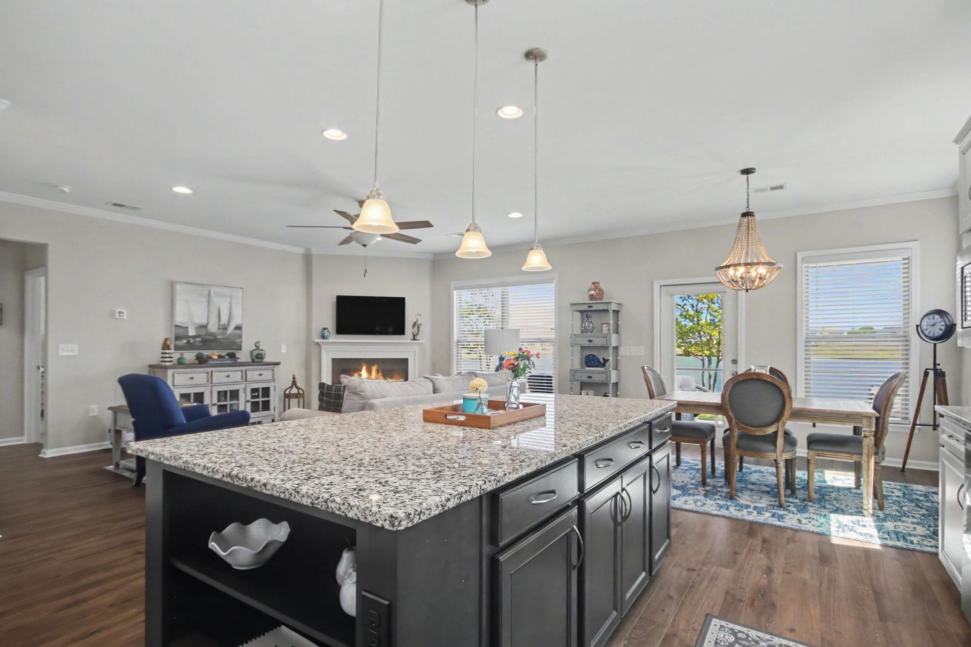 6610 Pozzallo Place  Photo 12