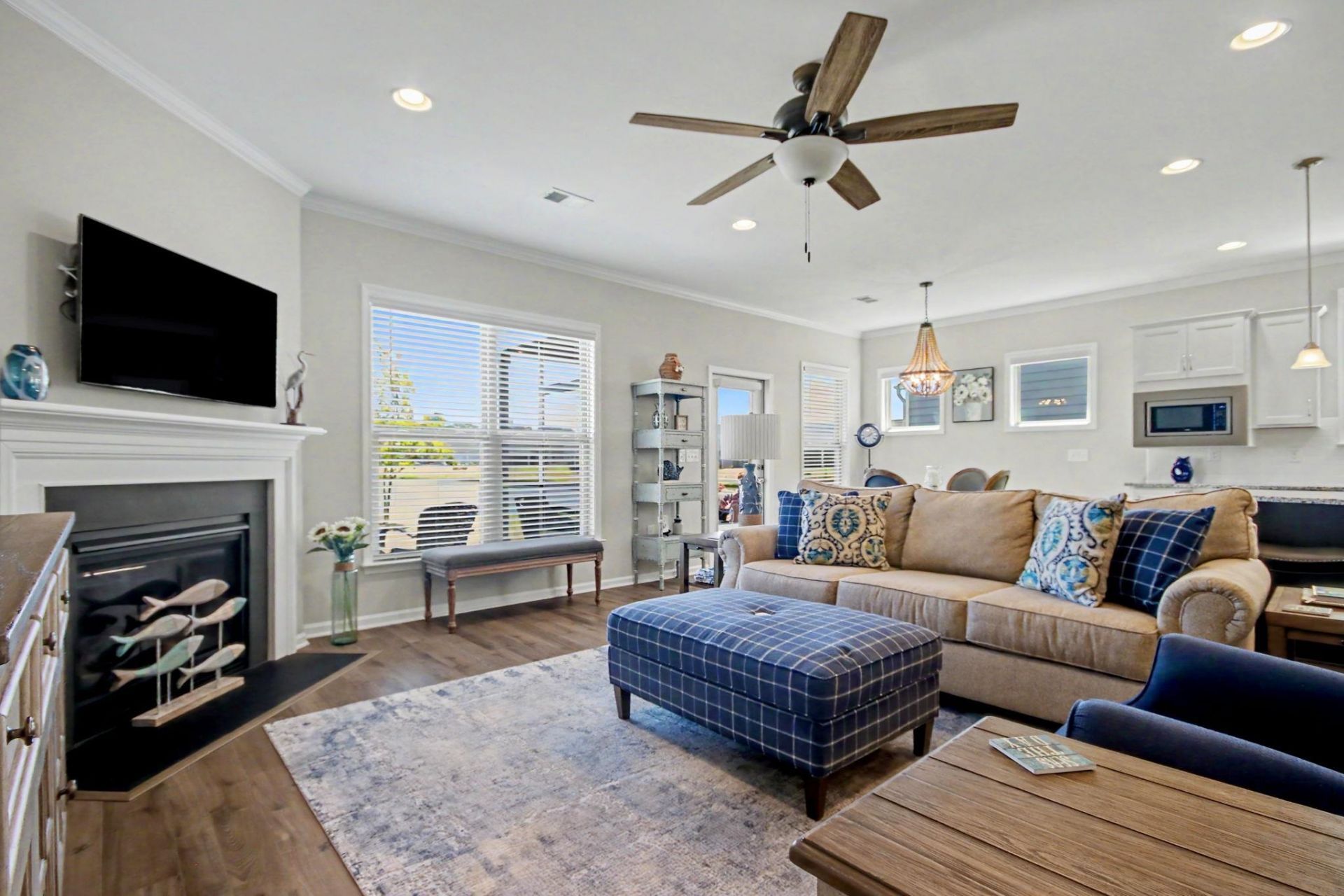 6610 Pozzallo Place  Photo 18