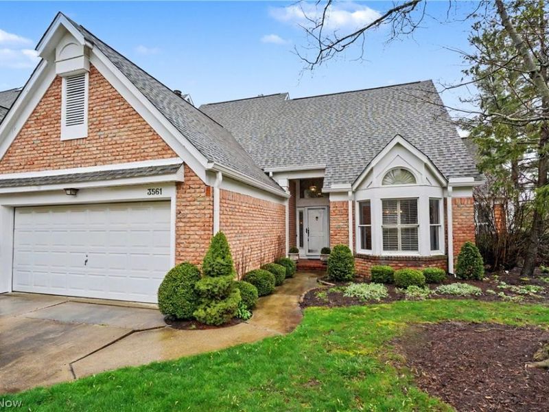 3561 Sparrow Pond Lane , Akron, OH 44333 Photo 1