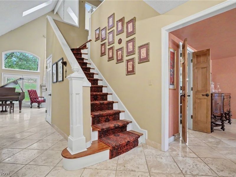 3561 Sparrow Pond Lane , Akron, OH 44333 Photo 2