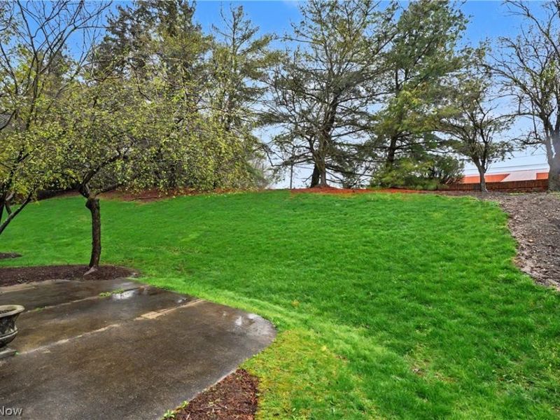 3561 Sparrow Pond Lane , Akron, OH 44333 Photo 27