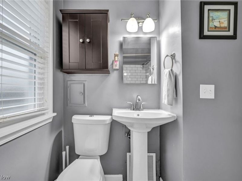 1236 Worton Boulevard, Mayfield Heights, OH 44124 Photo 19