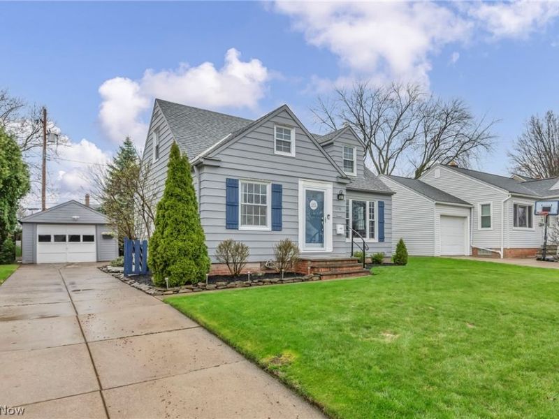 1236 Worton Boulevard, Mayfield Heights, OH 44124 Photo 4