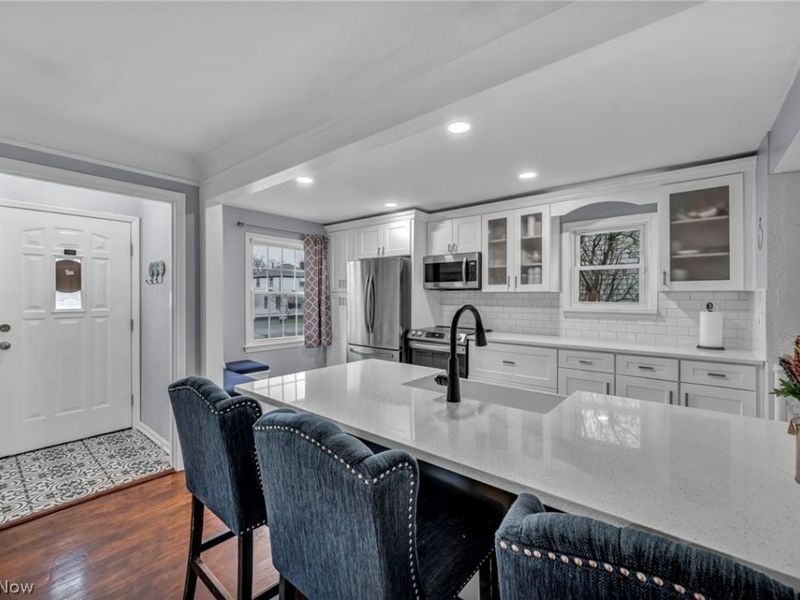 1236 Worton Boulevard, Mayfield Heights, OH 44124 Photo 9