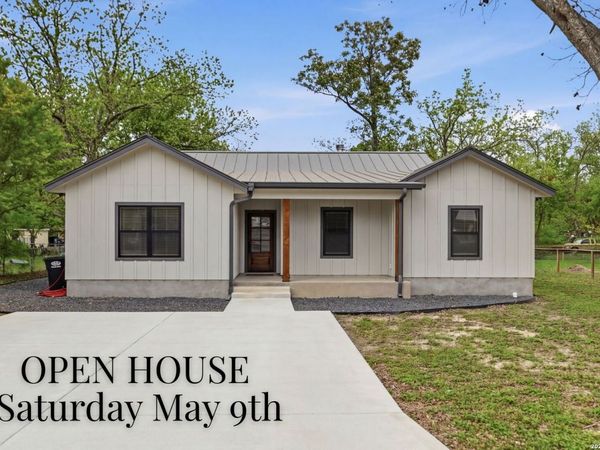 812 Lafayette, Castroville, TX 78009