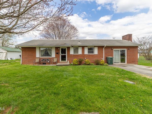 817 Mulberry Street, Elizabethton, TN 37643