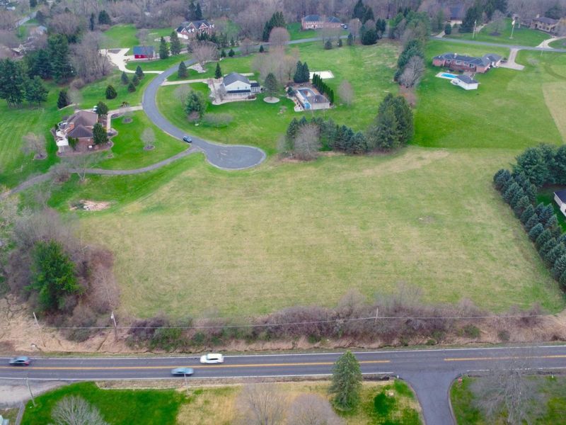 1680 Palomar Drive , Mansfield, OH 44906 Photo 2