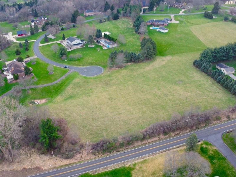 1680 Palomar Drive , Mansfield, OH 44906 Photo 4