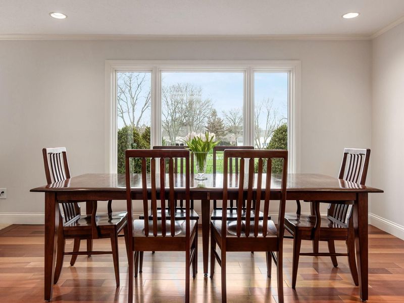 909 Clubview Boulevard N, Columbus, OH 43235 Photo 15