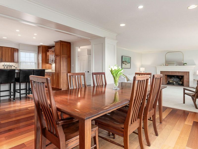 909 Clubview Boulevard N, Columbus, OH 43235 Photo 16