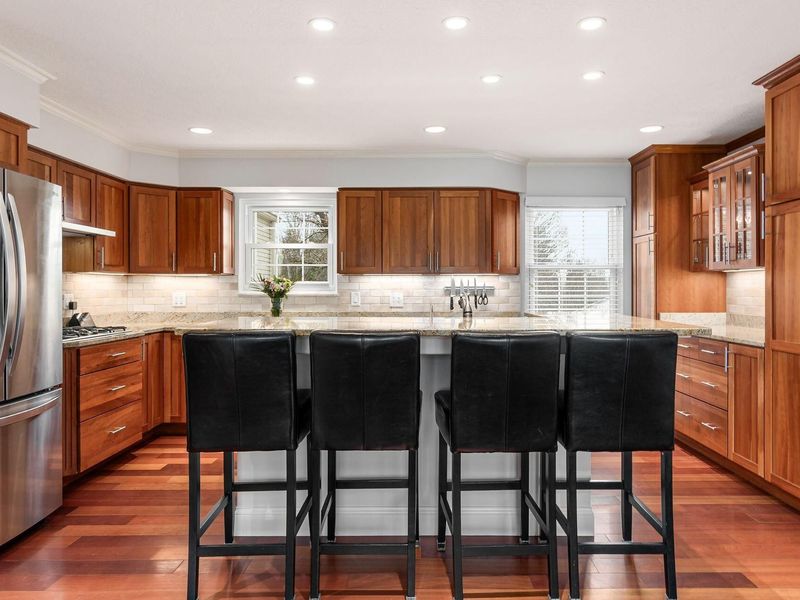 909 Clubview Boulevard N, Columbus, OH 43235 Photo 18