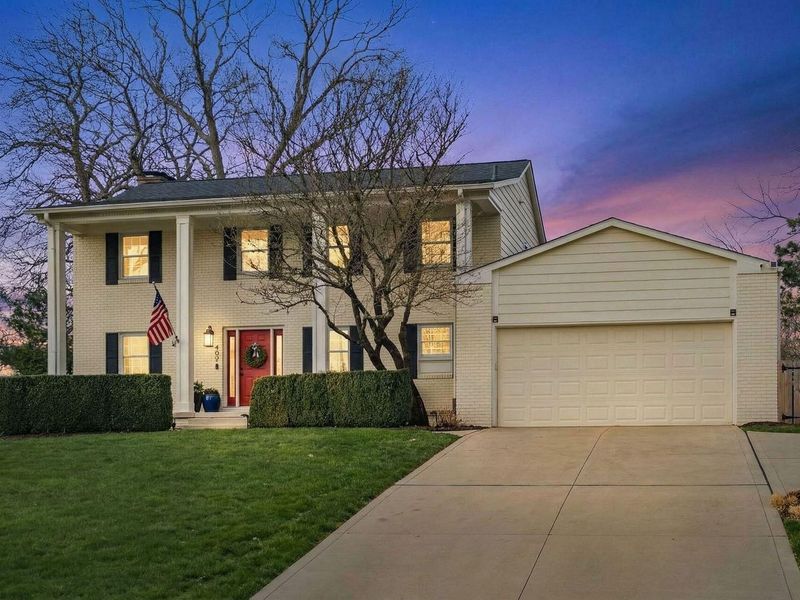 909 Clubview Boulevard N, Columbus, OH 43235 Photo 2