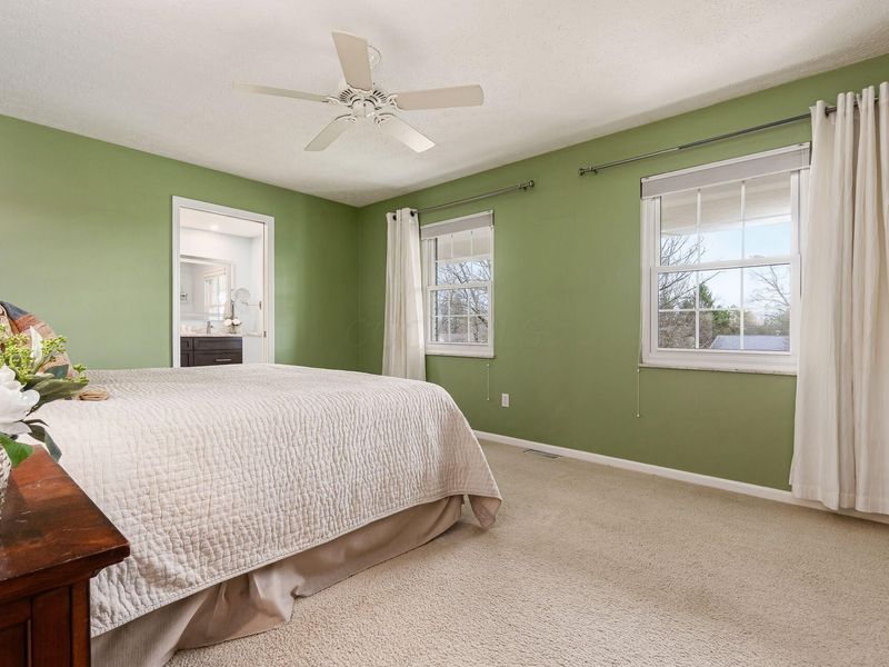 909 Clubview Boulevard N, Columbus, OH 43235 Photo 33