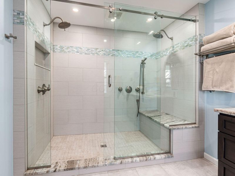 909 Clubview Boulevard N, Columbus, OH 43235 Photo 37