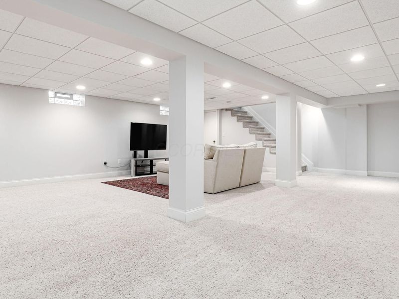 909 Clubview Boulevard N, Columbus, OH 43235 Photo 48