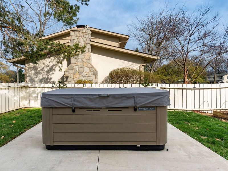 909 Clubview Boulevard N, Columbus, OH 43235 Photo 53