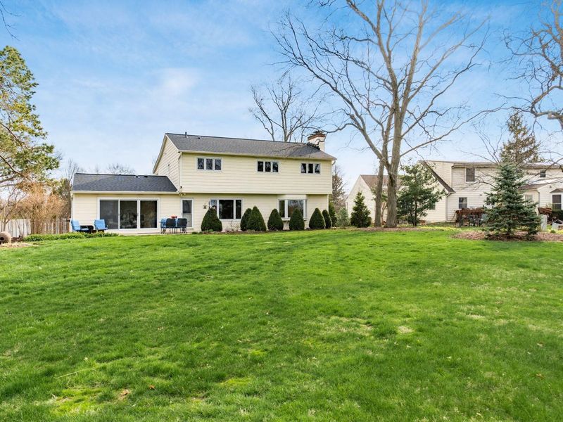 909 Clubview Boulevard N, Columbus, OH 43235 Photo 59