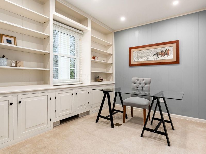 909 Clubview Boulevard N, Columbus, OH 43235 Photo 7