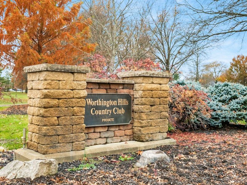 909 Clubview Boulevard N, Columbus, OH 43235 Photo 70