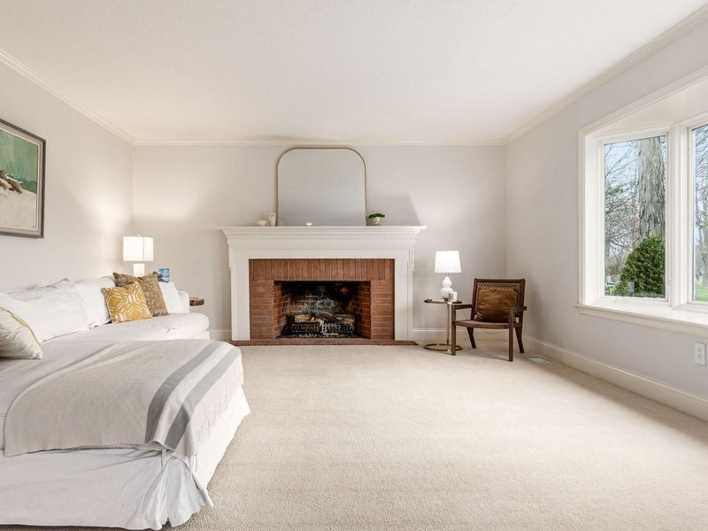 909 Clubview Boulevard N, Columbus, OH 43235 Photo 9