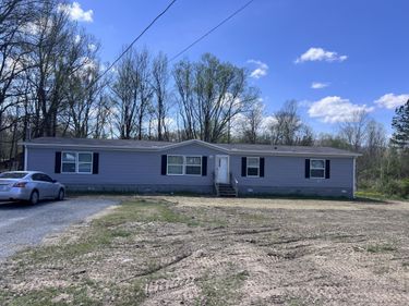 717 Highway 441, Middlesboro, KY 40965