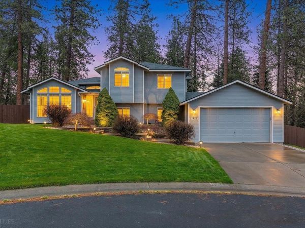 16920 N Woodcrest Ct, Colbert, WA 99005