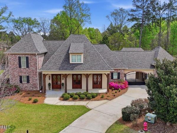 204 Saint Charlotte Cove, Madison, MS 39110