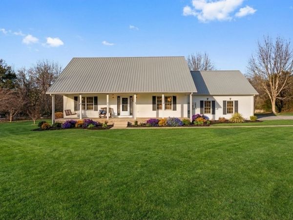 954 Newt Vanattia Rd , Hillsboro, TN 37342