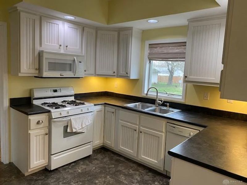 332 E Water Street, Greenville, OH 45331 Photo 12