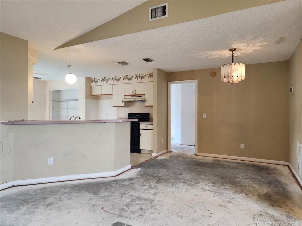 742 SW Nichols Terrace, Port Saint Lucie, FL 34953 Photo