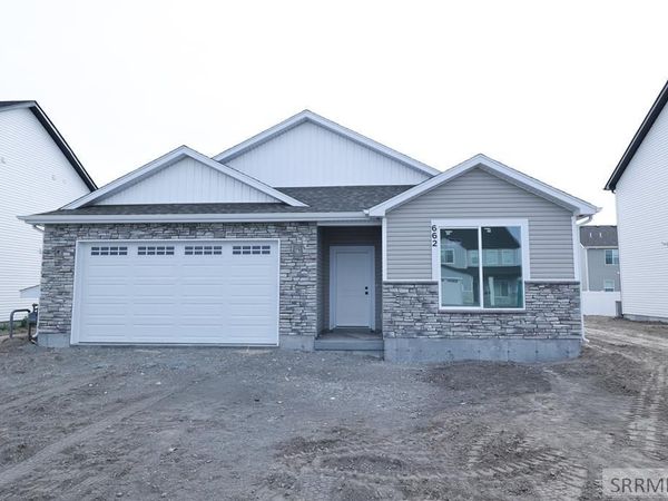 662 S 2315 W, REXBURG, ID 83440
