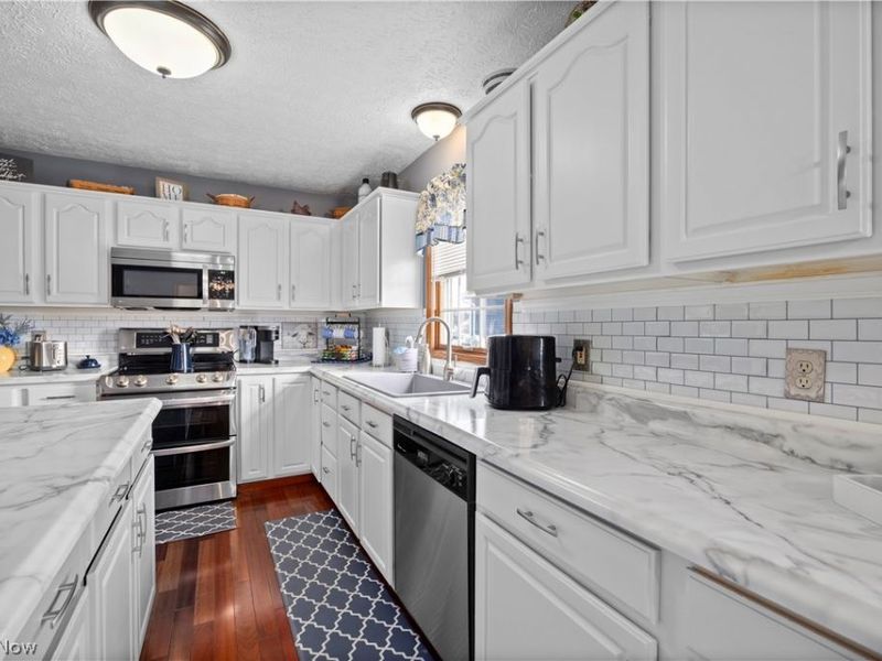 602 Still Water Boulevard , Elyria, OH 44035 Photo 4