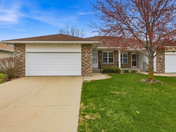 3250 Sunburst Avenue , Marion, IA 52302