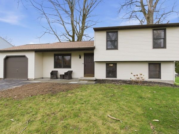 8442 Transit Lane, Baldwinsville, NY 13027