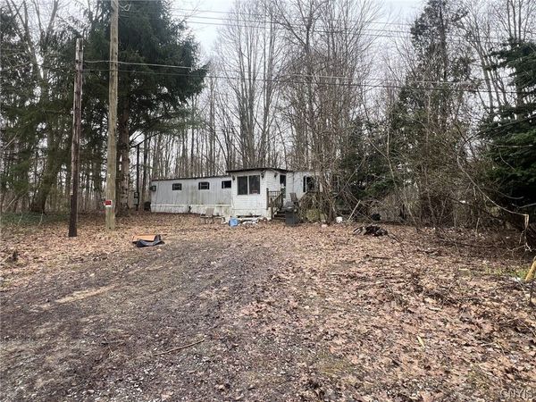 65 Whitewood Tract, Phoenix, NY 13135