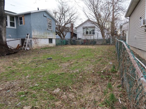 22B Edgewater Park, Bronx, NY 10465