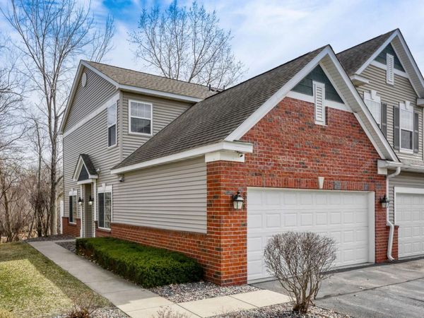 638 Village Parkway, Circle Pines, MN 55014